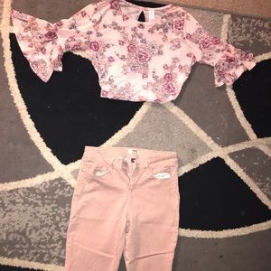 Crop top and skinny jeans